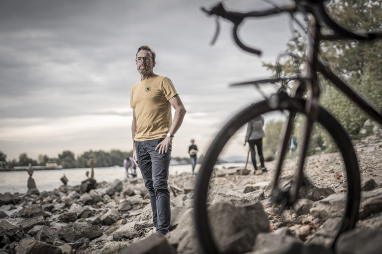 Christian Biehl, 57, Flugdienstberater.